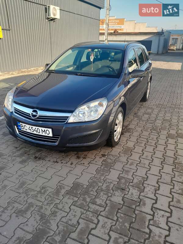 Універсал Opel Astra 2008 в Шептицькому