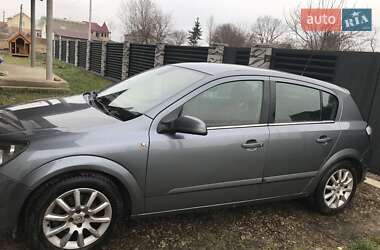 Хетчбек Opel Astra 2004 в Коломиї