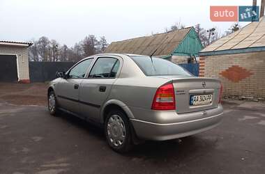 Седан Opel Astra 2007 в Охтирці