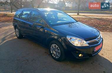 Універсал Opel Astra 2009 в Черкасах