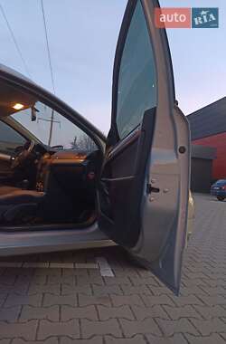 Универсал Opel Astra 2006 в 