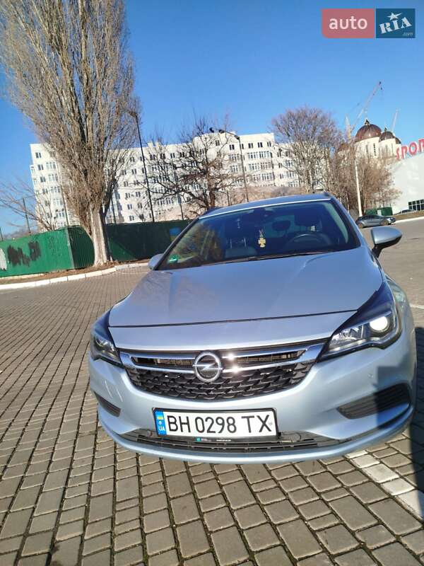 Универсал Opel Astra 2019 в Одессе