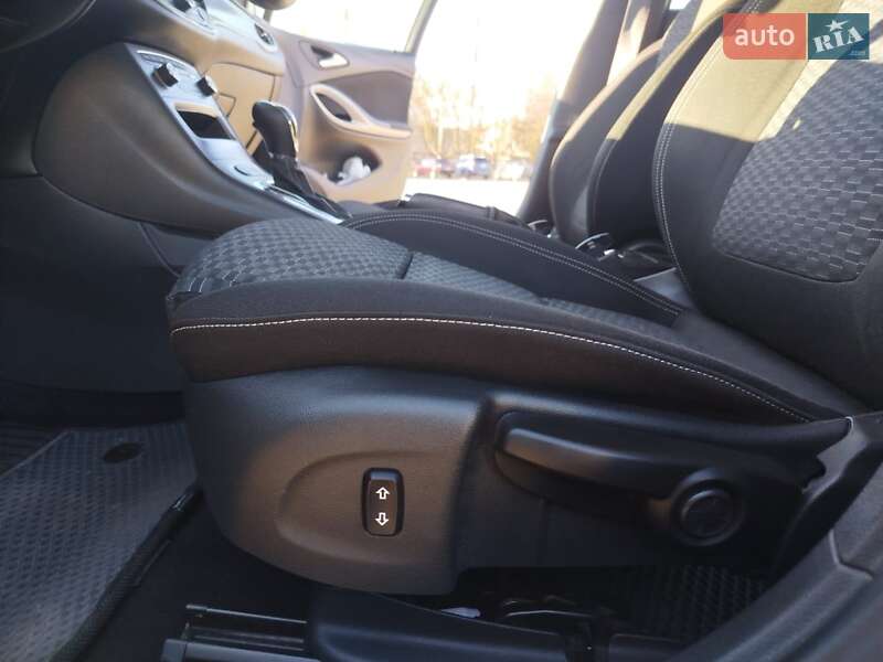 Универсал Opel Astra 2019 в Одессе
