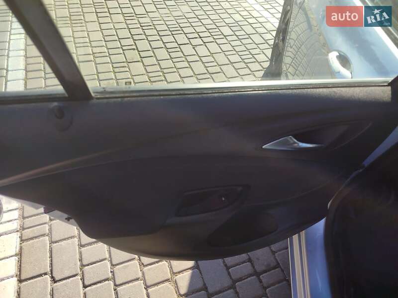 Универсал Opel Astra 2019 в Одессе