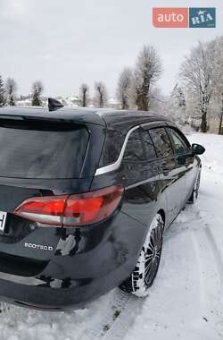 Универсал Opel Astra 2017 в 