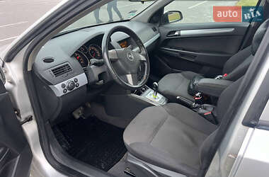 Универсал Opel Astra 2004 в Ирпене