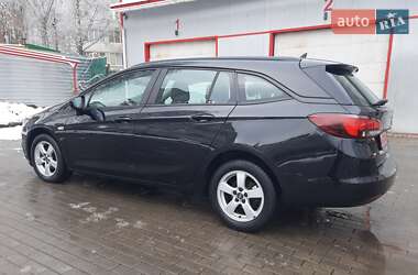 Универсал Opel Astra 2016 в Хмельницком