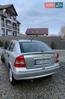 Седан Opel Astra 1999 в Буковеле