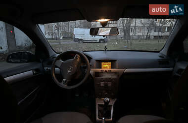 Универсал Opel Astra 2006 в 
