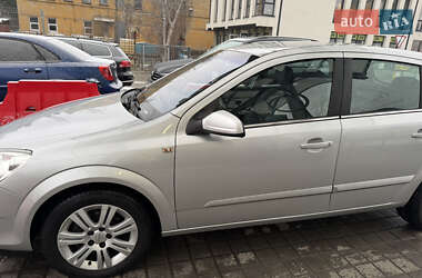 Хетчбек Opel Astra 2007 в Львові