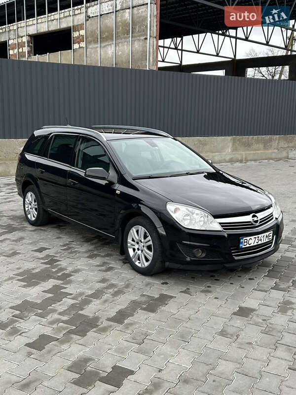 Универсал Opel Astra 2007 в Вознесенске