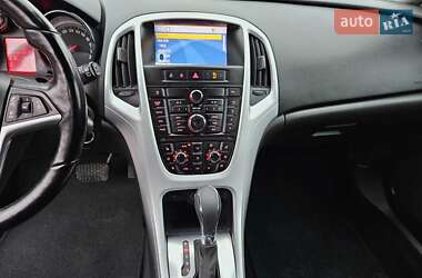 Универсал Opel Astra 2013 в Лубнах