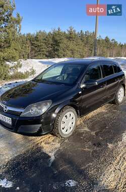 Хетчбек Opel Astra 2007 в Ратному