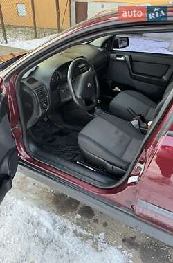 Седан Opel Astra 2003 в 