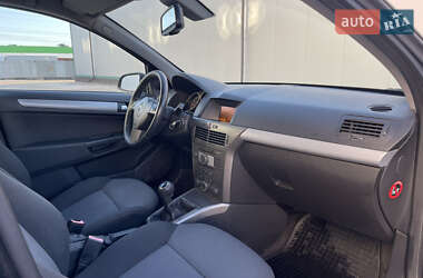 Универсал Opel Astra 2006 в Виннице