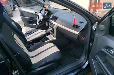 Хэтчбек Opel Astra 2008 в 
