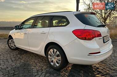 Універсал Opel Astra 2014 в Хмельницькому