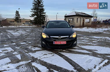 Хетчбек Opel Astra 2011 в Надвірній