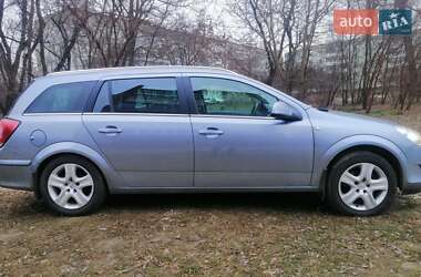 Универсал Opel Astra 2010 в Нежине