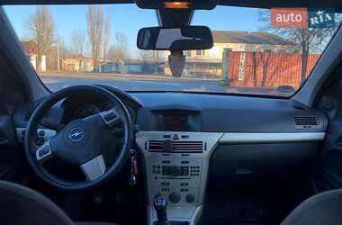 Універсал Opel Astra 2008 в Новій Ушиці