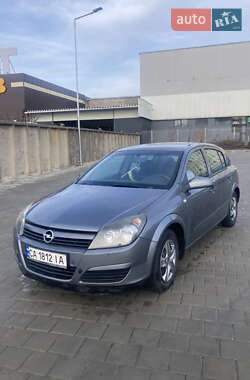 Хэтчбек Opel Astra 2004 в Черкассах