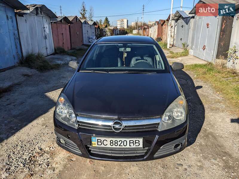 Хетчбек Opel Astra 2005 в Львові