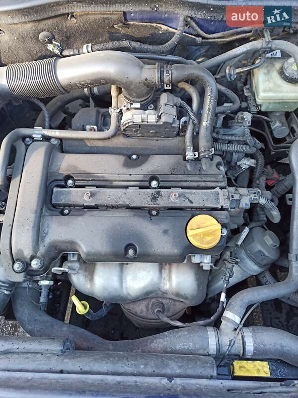 Хэтчбек Opel Astra 2005 в Одессе