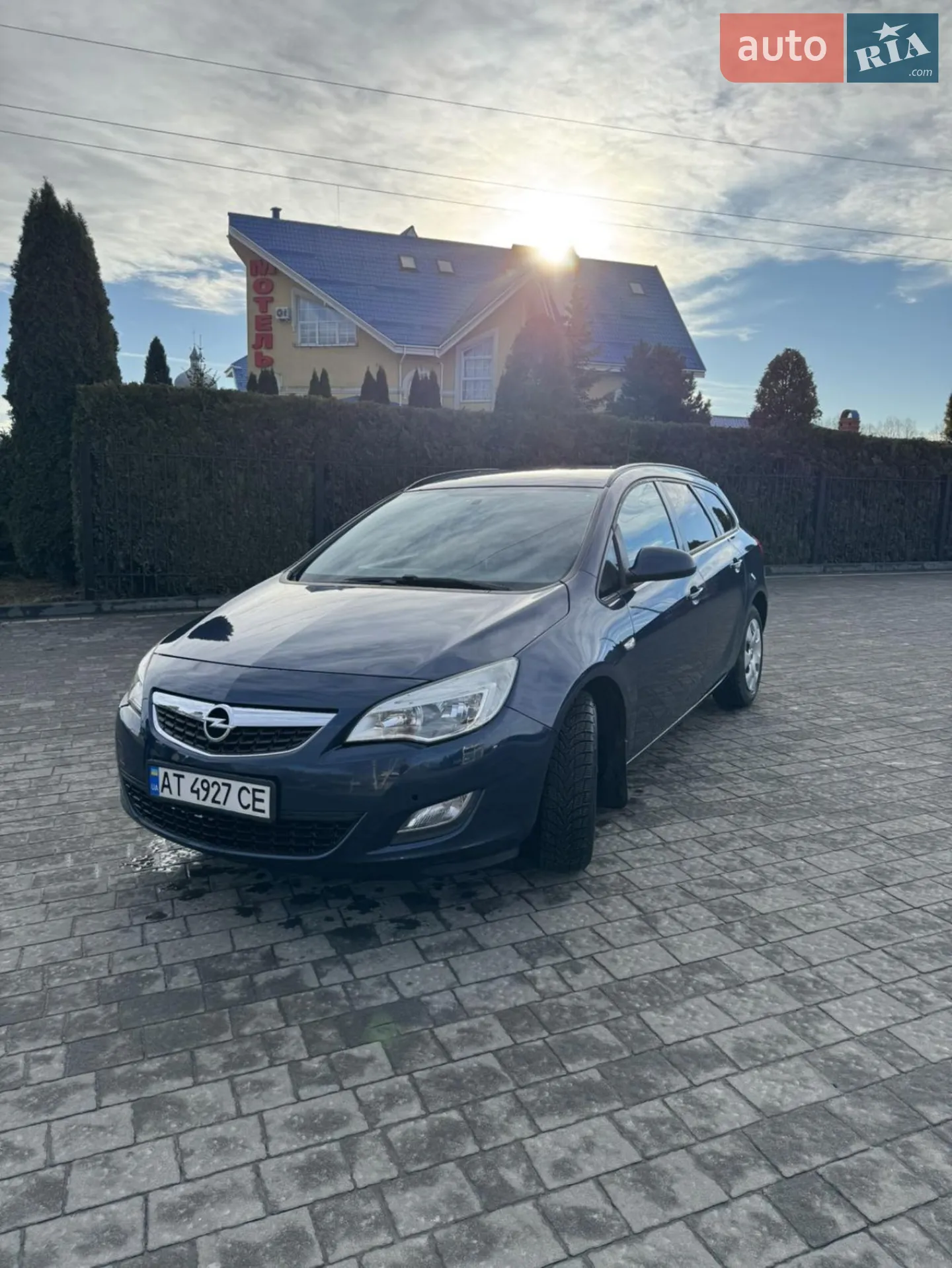 2011 Opel Astra - мініатюра 2