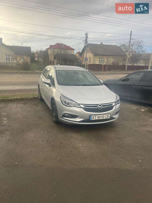 Универсал Opel Astra 2017 в 