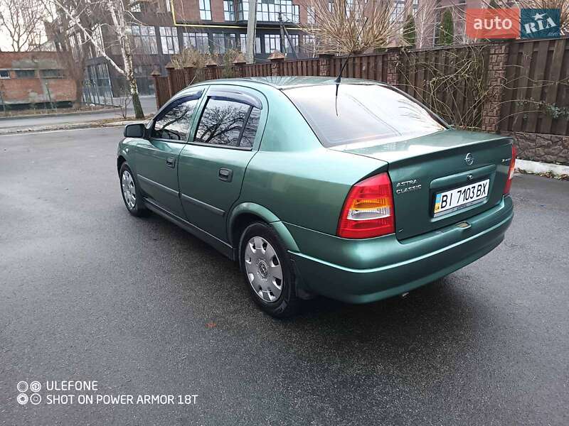 Седан Opel Astra 2008 в Полтаве