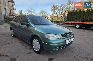 Седан Opel Astra 2006 в Обухові