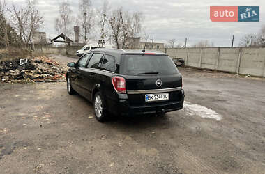 Універсал Opel Astra 2008 в Березному