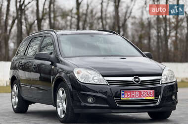 Універсал Opel Astra 2008 в Луцьку