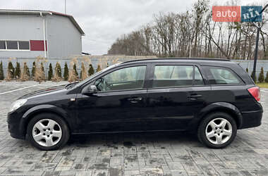 Универсал Opel Astra 2008 в Луцке