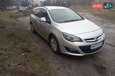 Универсал Opel Astra 2012 в Житомире