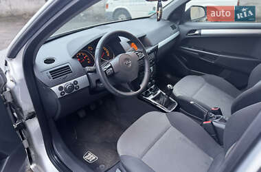 Универсал Opel Astra 2010 в Виннице