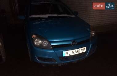 Універсал Opel Astra 2005 в Червонограді