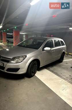 Универсал Opel Astra 2005 в 