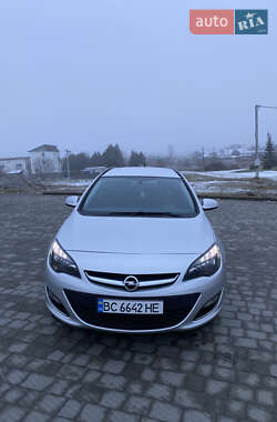 Універсал Opel Astra 2013 в Львові