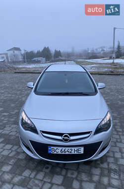 Універсал Opel Astra 2013 в Львові