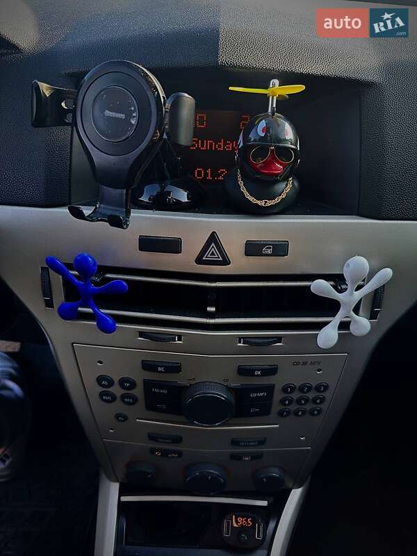 Хэтчбек Opel Astra 2008 в Запорожье