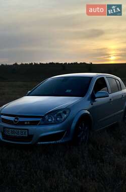 Хетчбек Opel Astra 2007 в Вознесенську