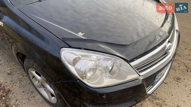 Хэтчбек Opel Astra 2008 в Самборе