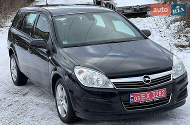 Універсал Opel Astra 2009 в Тернополі