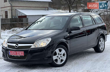 Універсал Opel Astra 2009 в Тернополі