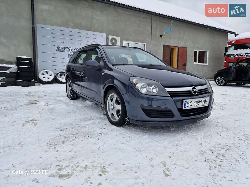 Універсал Opel Astra 2006 в Тернополі