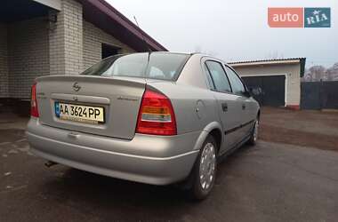 Седан Opel Astra 2007 в 