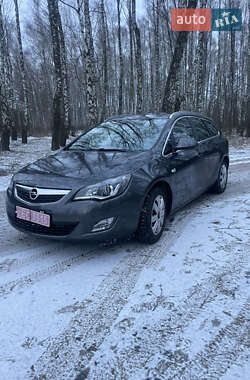 Універсал Opel Astra 2011 в Ковелі