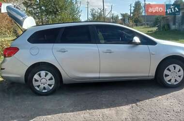 Універсал Opel Astra 2011 в Мені