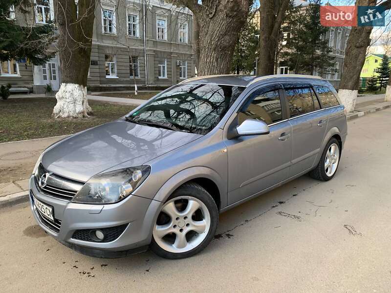 Opel Astra 2010
